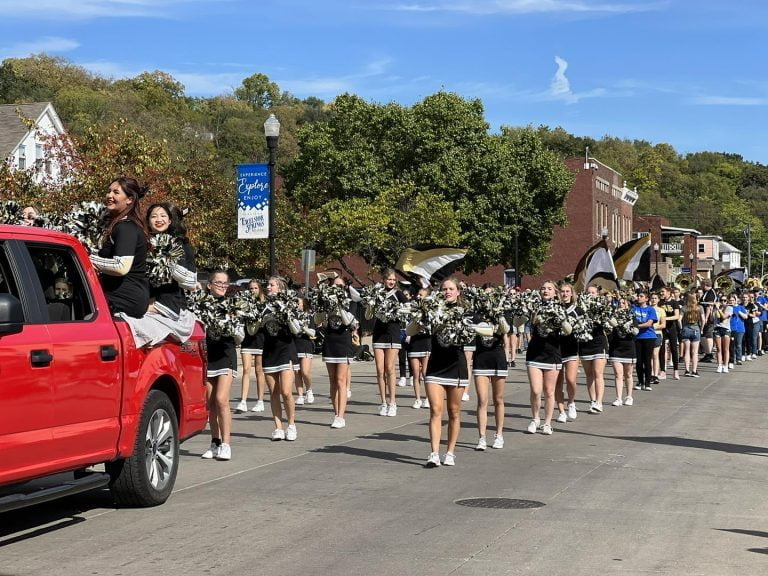 Excelsior Springs Tigers Celebrate Homecoming