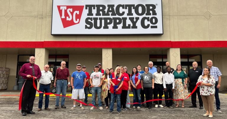Tractor Supply Co. Celebrates Grand Opening with Ribbon Cutting Ceremony