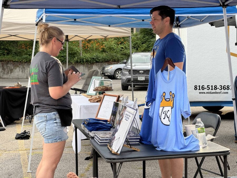 Matt Stewart talking to a citizen at the Excelsior Springs Farmers Market
