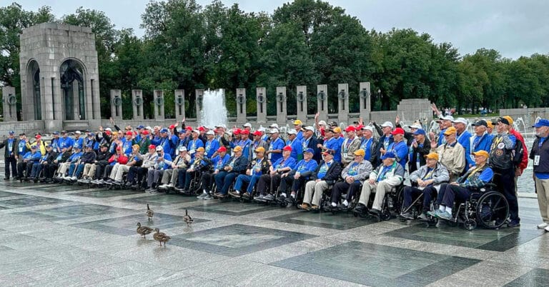 Vietnam Vets Honored with D.C. Memorial Trip Courtesy of Heartland Honor Flight