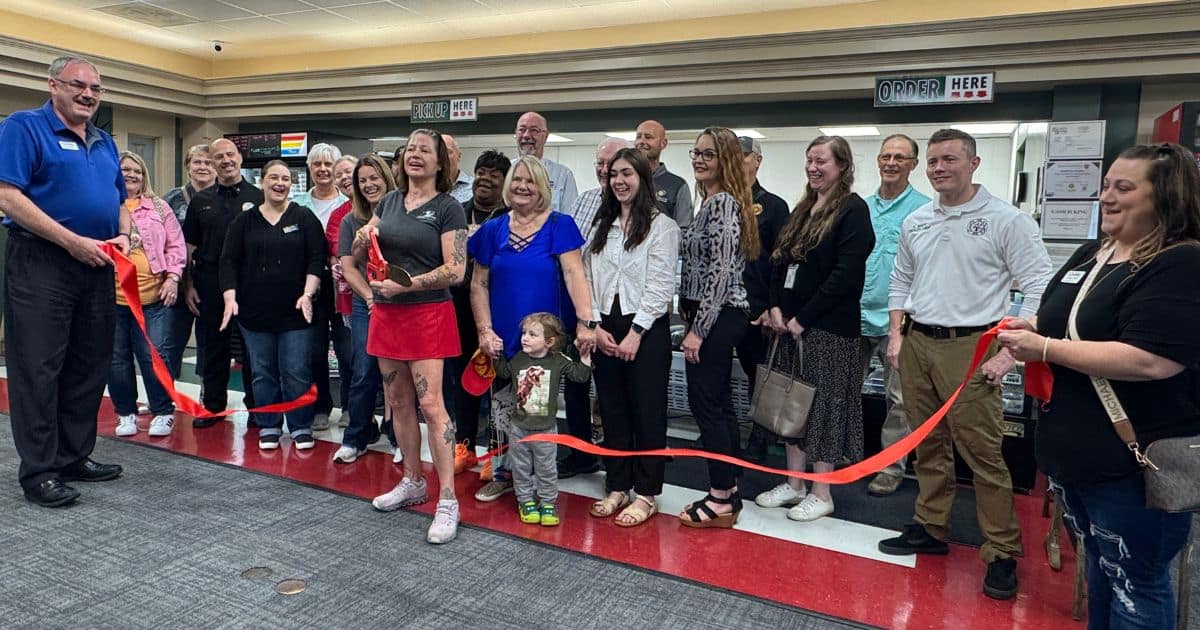 Donnici ribbon cutting