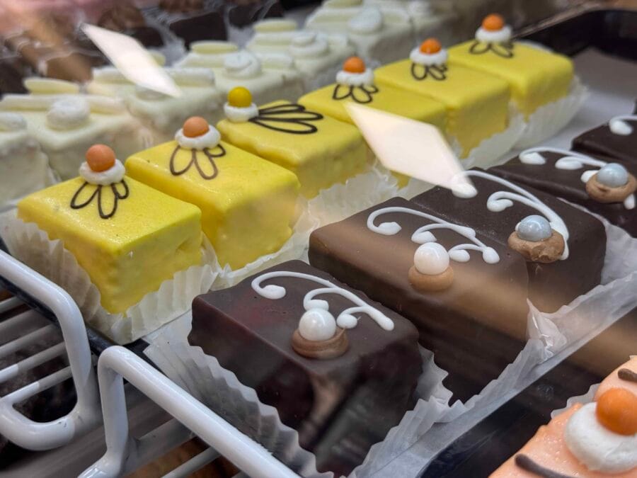 Italian cakes