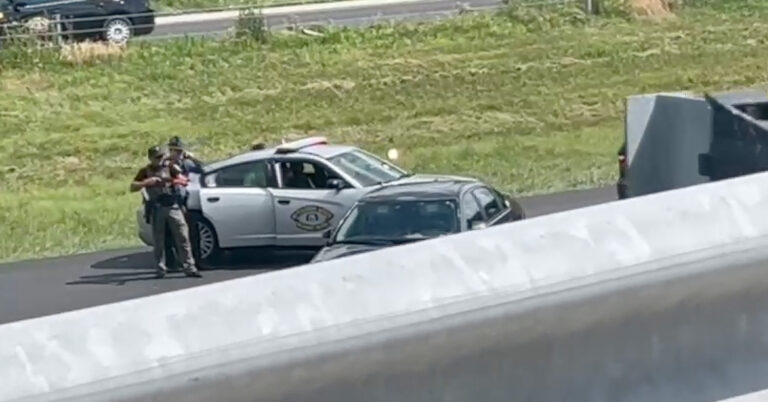 Kansas City Man Arrested After High-Speed Chase, Knife Standoff on I-35