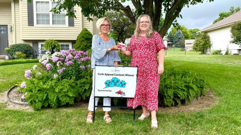 Thrive Excelsior Names Manley Home Curb Appeal Winner for July