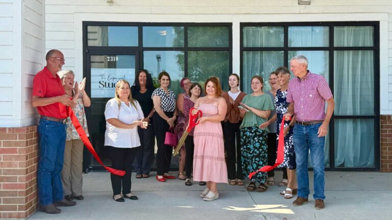 The Empowerment Studio Opens with a Ribbon Cutting, strives to Build Confidence for the Women of Excelsior Springs