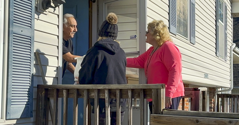 Meals and a Visit program launches in Excelsior Springs to serve homebound seniors